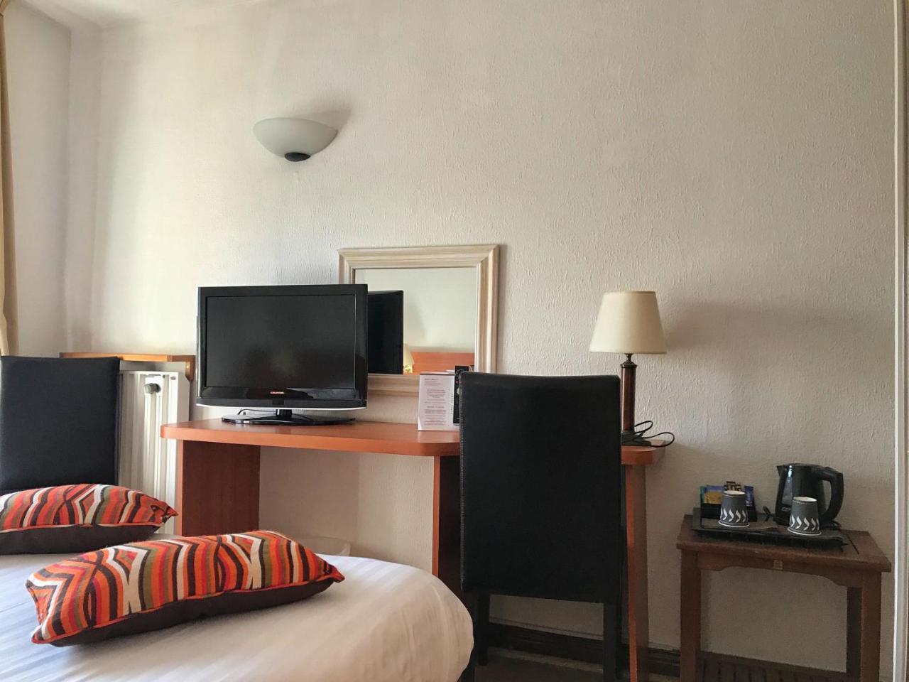 ホテル オテル コルベール サン＝ジャン＝ド＝リュズ エクステリア 写真